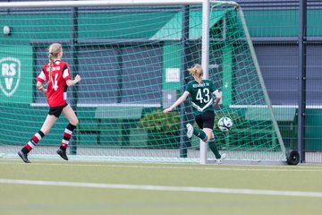 Bild 294 - wBJ Rissener SV - Altona 93 : Ergebnis: 6:2
